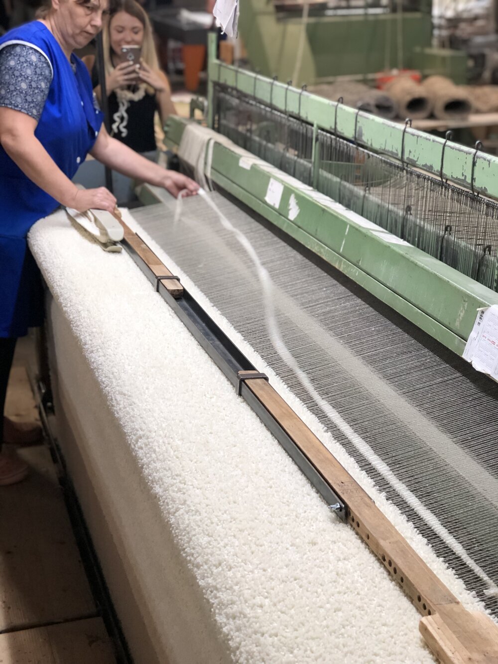 On the loom with a weaver